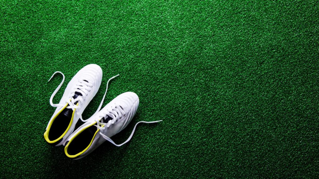 Water Resistant Cleats For Wet Conditions