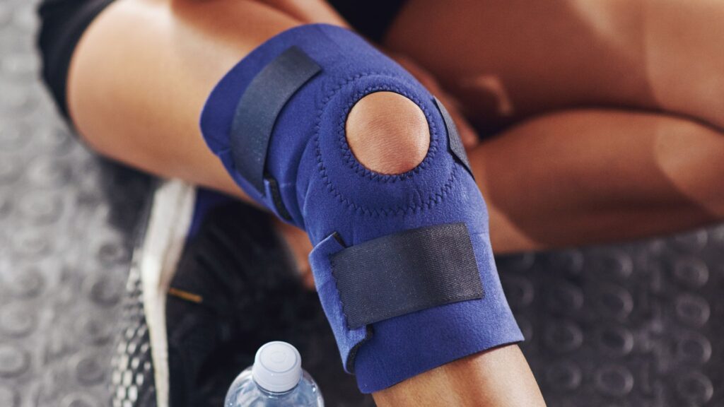 Ultimate frisbee knee braces and injury support