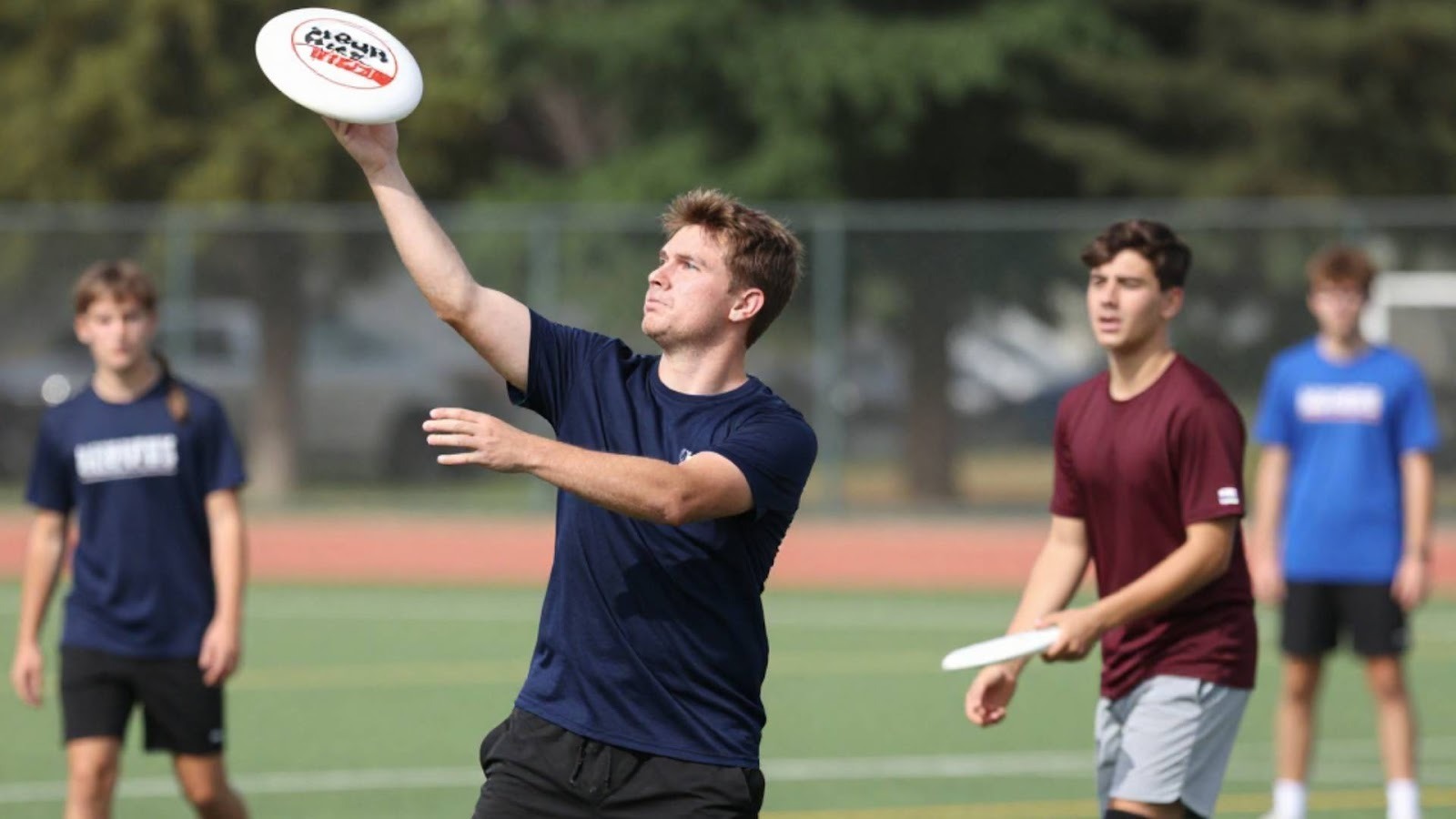How to Teach Ultimate Frisbee in Middle School PE